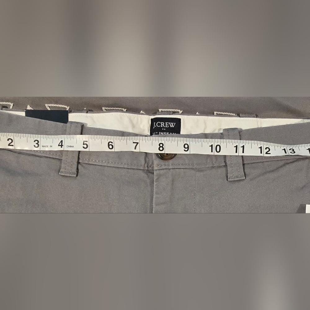 J.Crew Lightweight Grey Khaki 11in. Inseam Shorts Size 29 - Picture 4 of 6